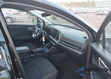 2023 Kia Sportage Lx z USA, uszkodzony, nr VIN KNDPUCAF2P7174015